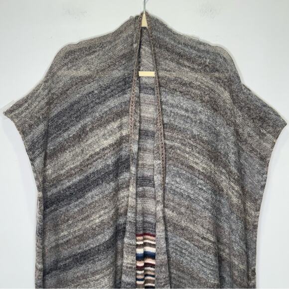 Free People Latitude 30 Wrap Poncho Shawl Rainbow Gray Fringe Sweater Stripe - Picture 5 of 15